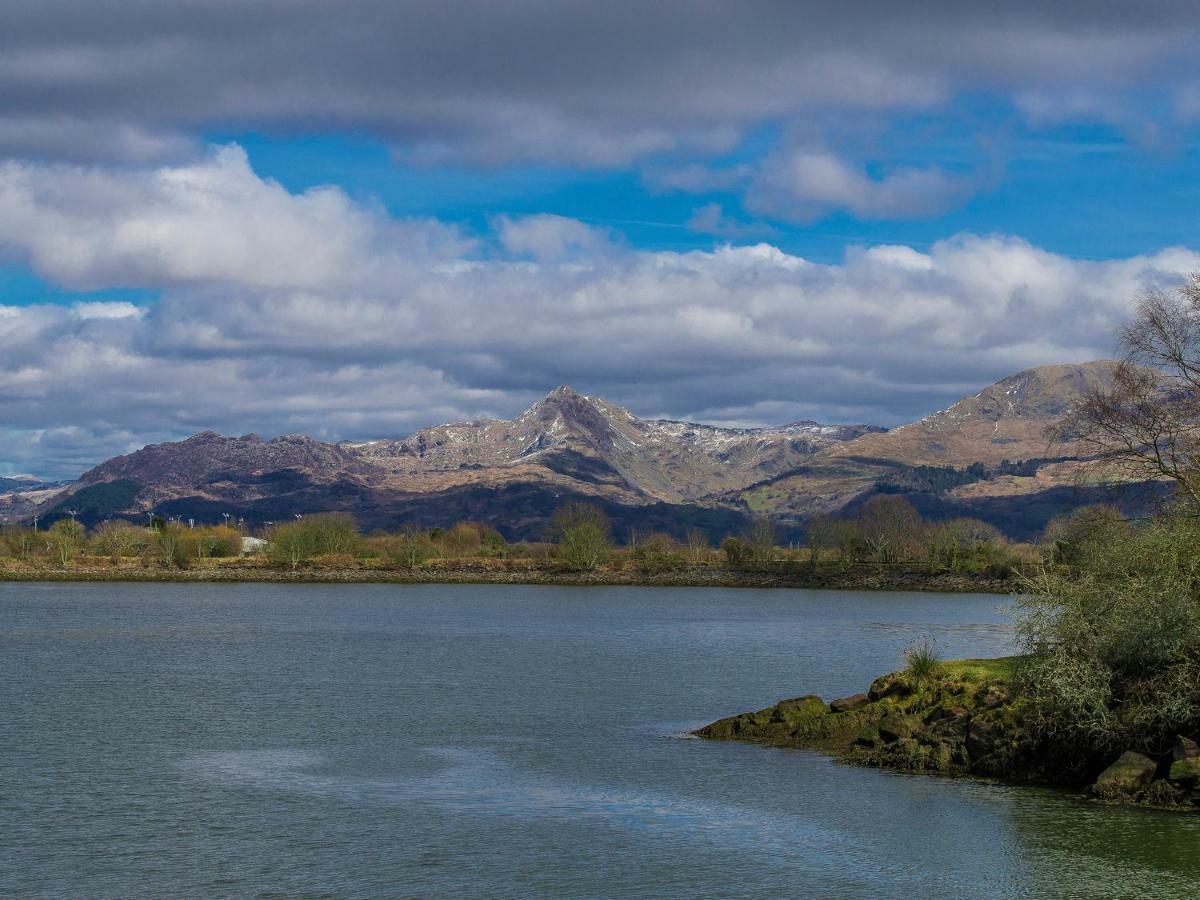 The Captain'S Bank Porthmadog Kültér fotó